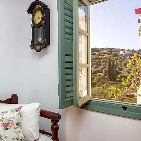 Matakia 3* Naxos City