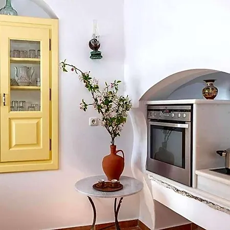 Matakia 3* Naxos City